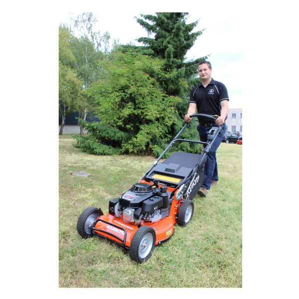 Tondeuse thermique KUBOTA W821 PRO